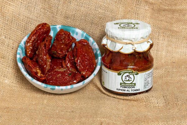 POMODORI SECCHI RIPIENI AL TONNO