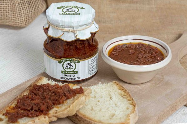 PATE' DI POMODORI SECCHI